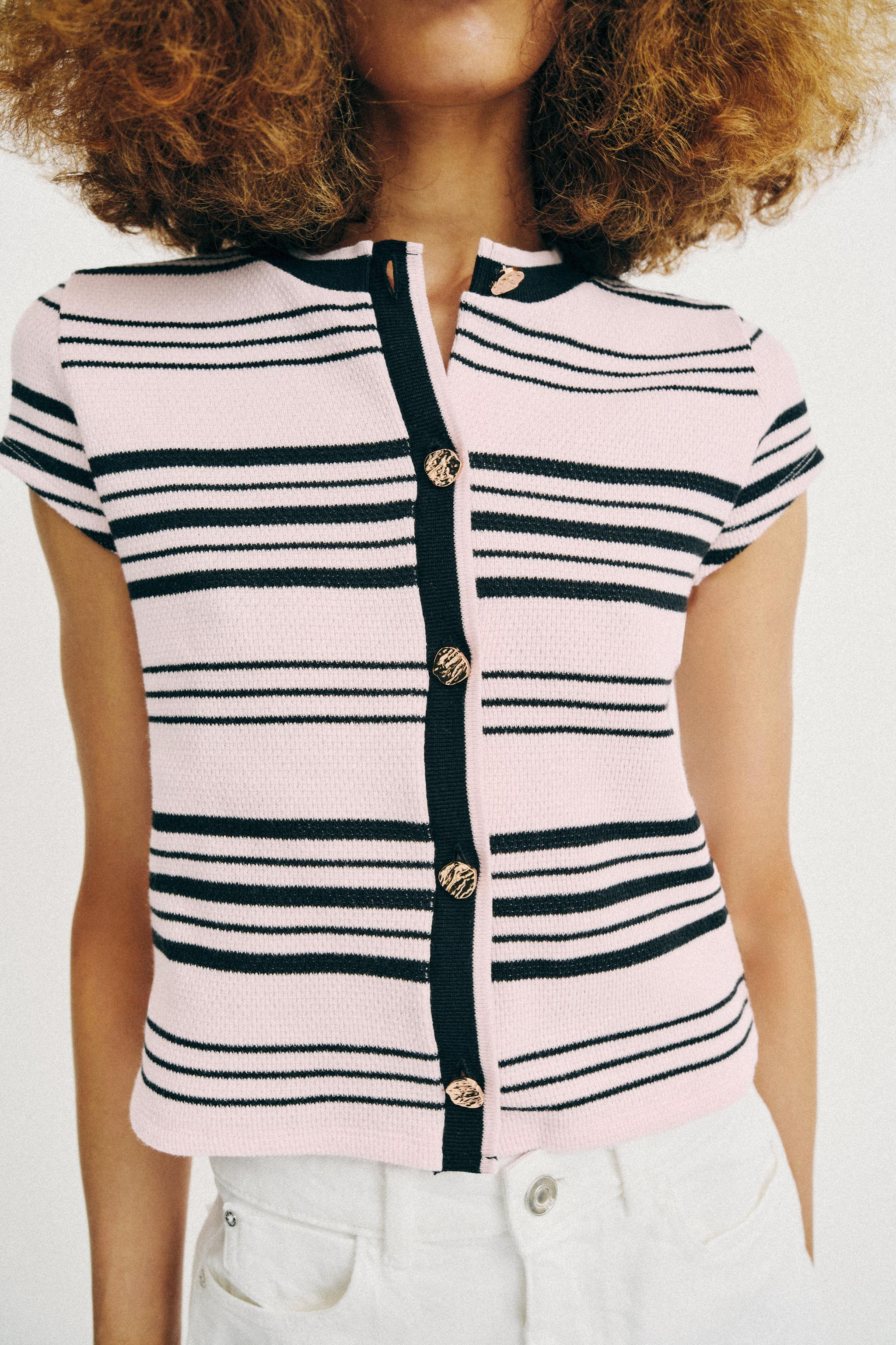 STRIPED BUTTONED TOP